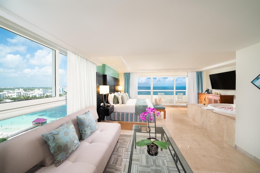 The Sens Cancun By Oasis — Hotel rooms in Cancun, Quintana Roo