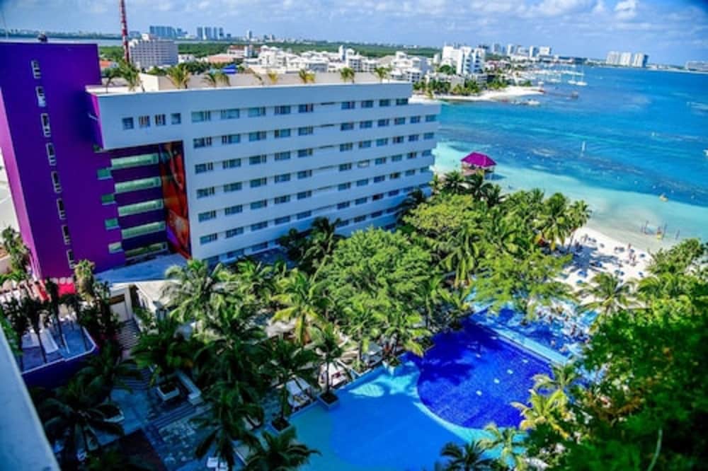 The Sens Cancun By Oasis — Hotel building in Cancun, Quintana Roo