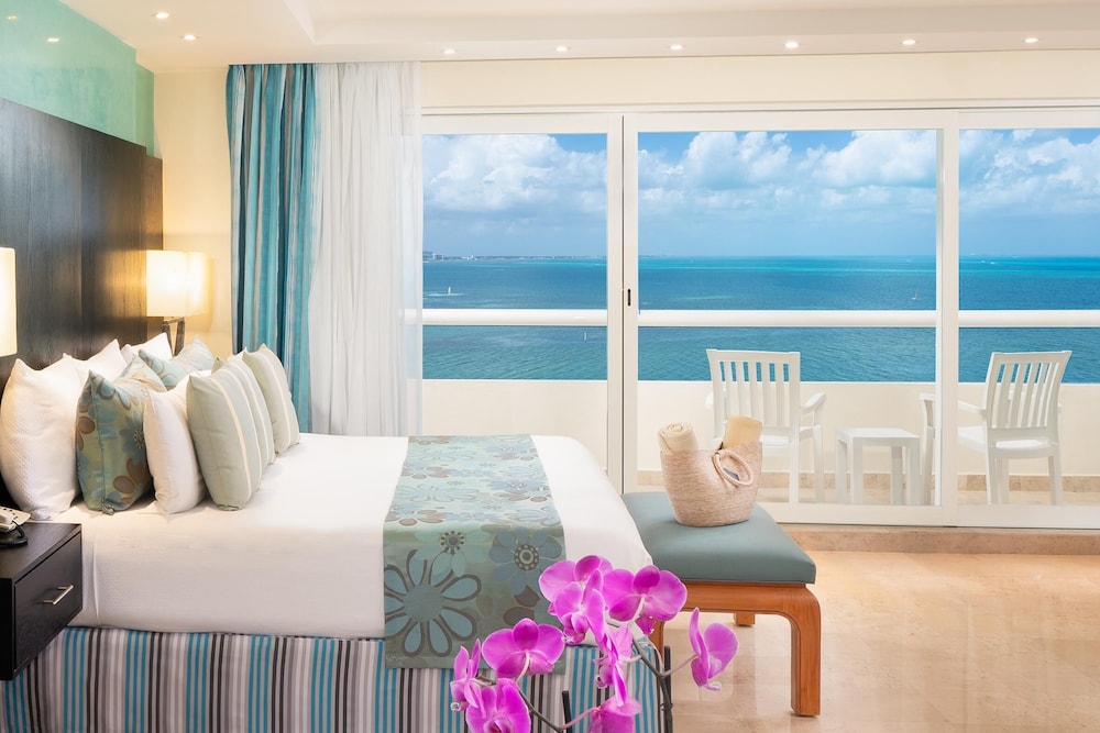 The Sens Cancun By Oasis — Hotel rooms in Cancun, Quintana Roo
