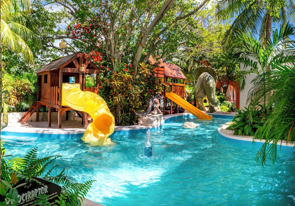 The Sens Cancun By Oasis — Swimming pool in Cancun, Quintana Roo