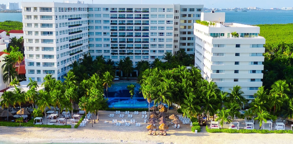 The Sens Cancun By Oasis — Hotel building in Cancun, Quintana Roo