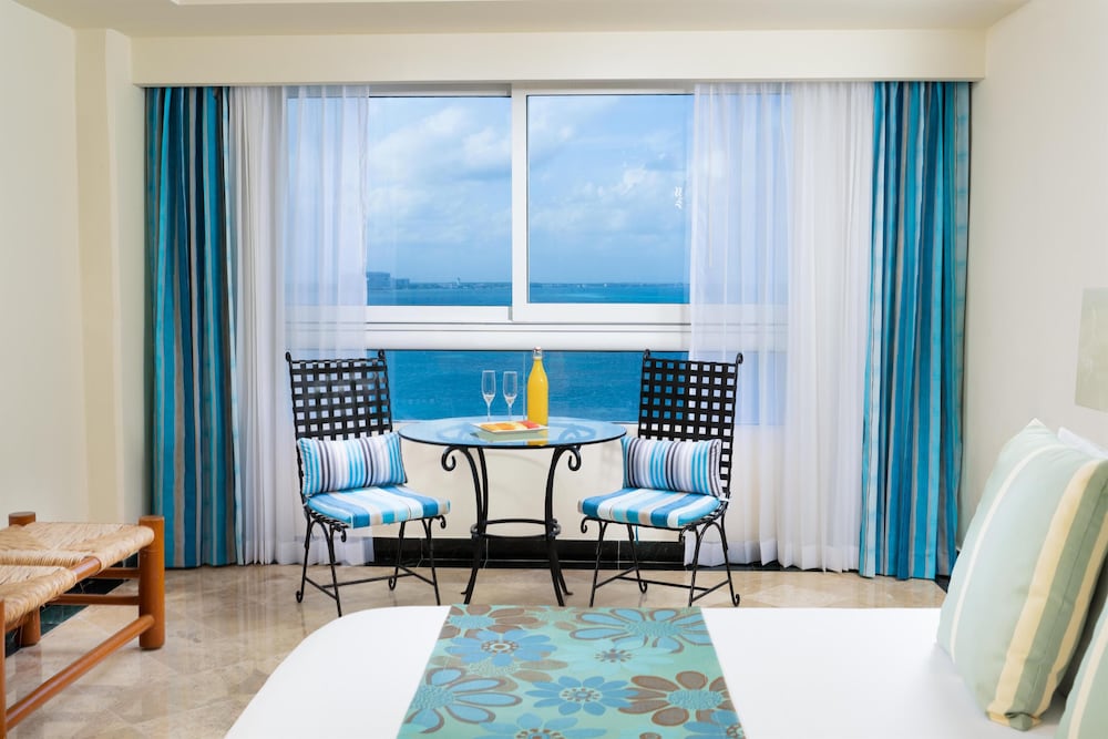 The Sens Cancun By Oasis — Hotel rooms in Cancun, Quintana Roo