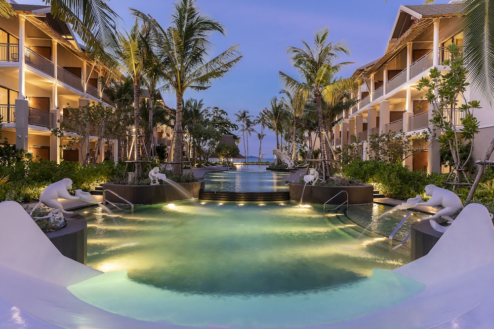 Holiday Inn Resort Samui Bophut Beach by IHG — Swimming pool in Bo Phut, Surat Thani