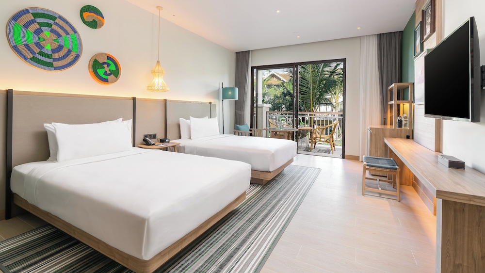 Holiday Inn Resort Samui Bophut Beach by IHG — Hotel rooms in Bo Phut, Surat Thani