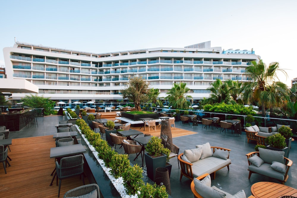 Selene Beach & Spa Hotel — Restaurant & bars in Alanya