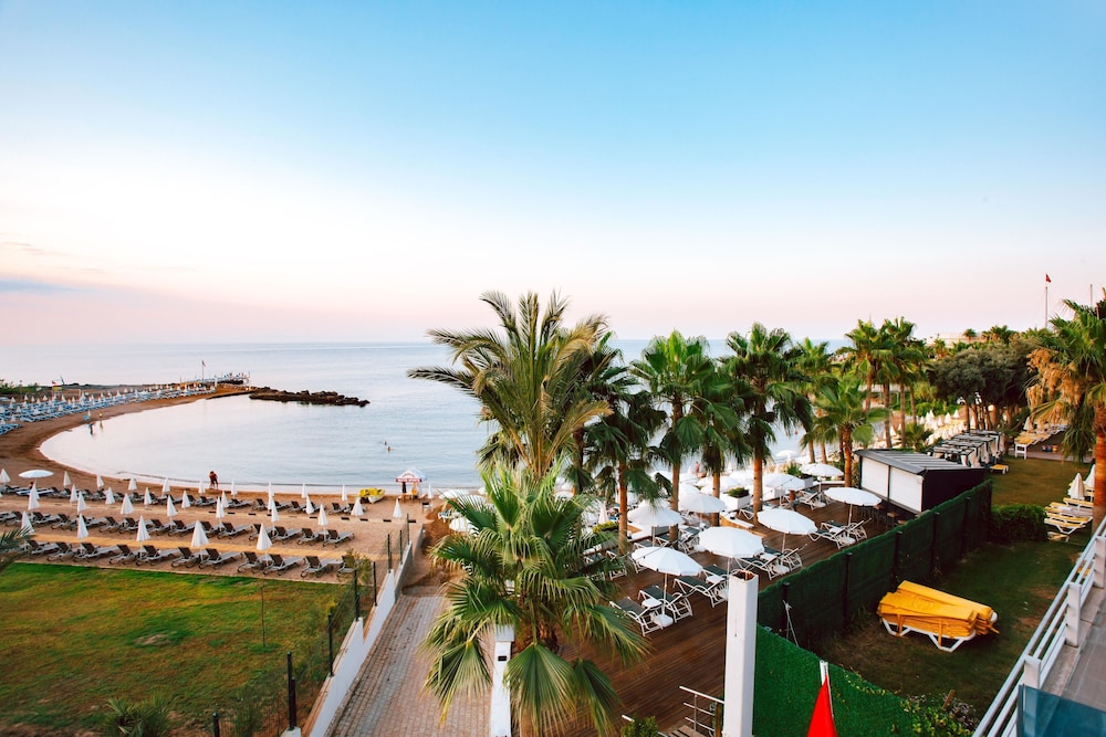 Selene Beach & Spa Hotel — Beach in Alanya