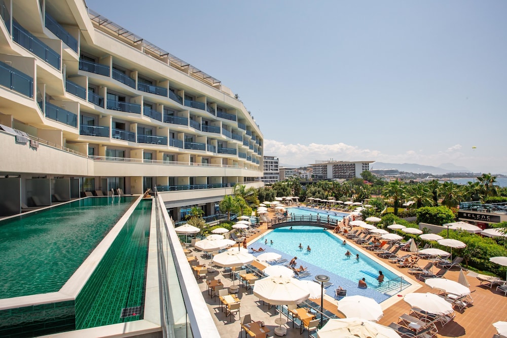 Selene Beach & Spa Hotel — Main photo in Alanya