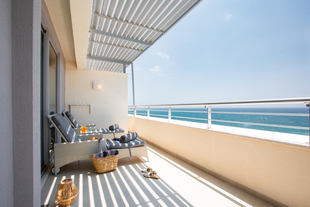 Selene Beach & Spa Hotel — Hotel rooms in Alanya