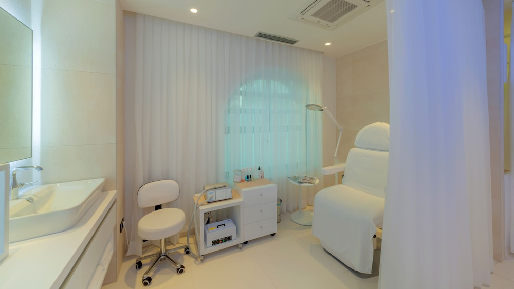 Bluesun Mala Berulia — Spa in Brela, Split-Dalmatia