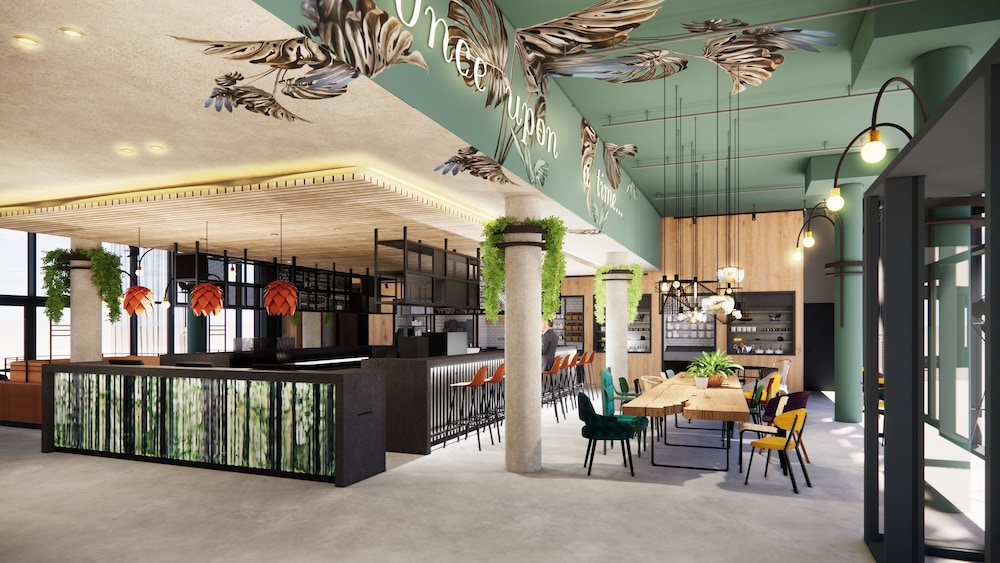 Moxy Paris Val D’Europe — Restaurant & bars in Disneyland Paris, Ile-de-France