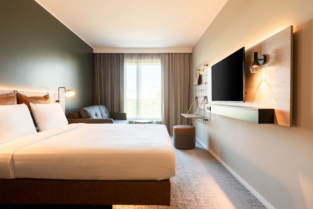 Moxy Paris Val D’Europe — Hotel rooms in Disneyland Paris, Ile-de-France