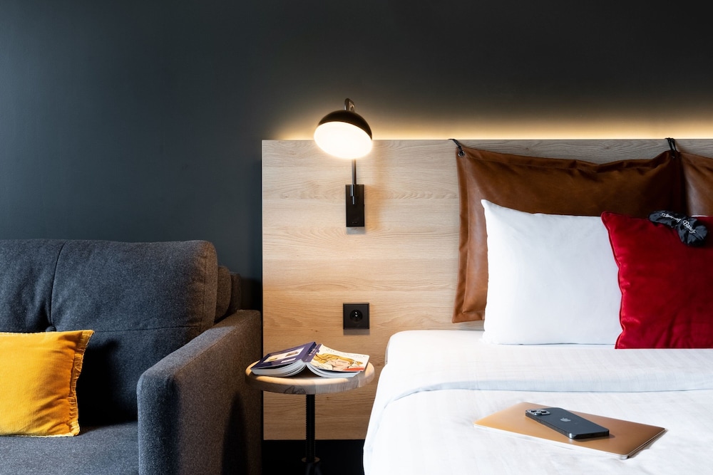 Moxy Paris Val D’Europe — Hotel rooms in Disneyland Paris, Ile-de-France