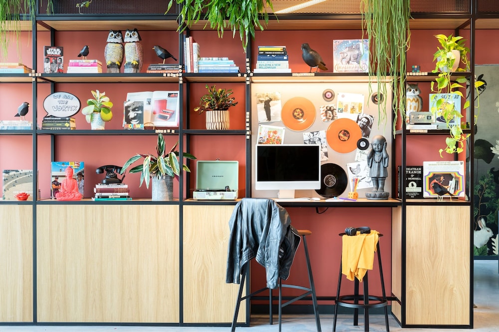 Moxy Paris Val D’Europe — Hotel building in Disneyland Paris, Ile-de-France