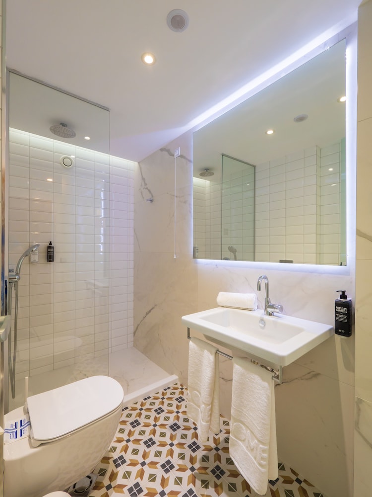 ibis Styles Golden Sands Roomer Hotel — Hotel rooms in Golden Sands, Varna Region