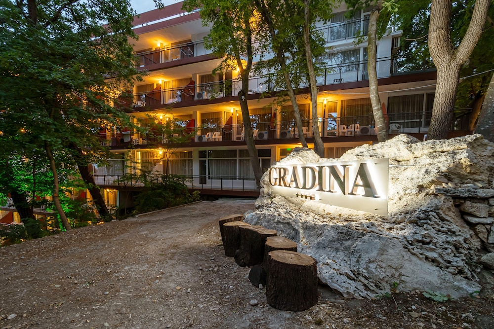 BSA Gradina Hotel All Inclusive — Hotel building in Golden Sands, Varna Region