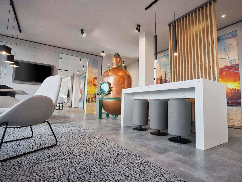 B&B Hotel Köln-City — Restaurant & bars in Cologne, North Rhine-Westphalia