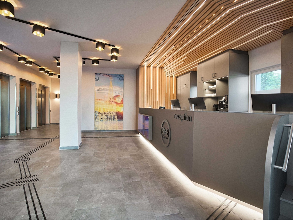B&B Hotel Köln-City — Hotel building in Cologne, North Rhine-Westphalia