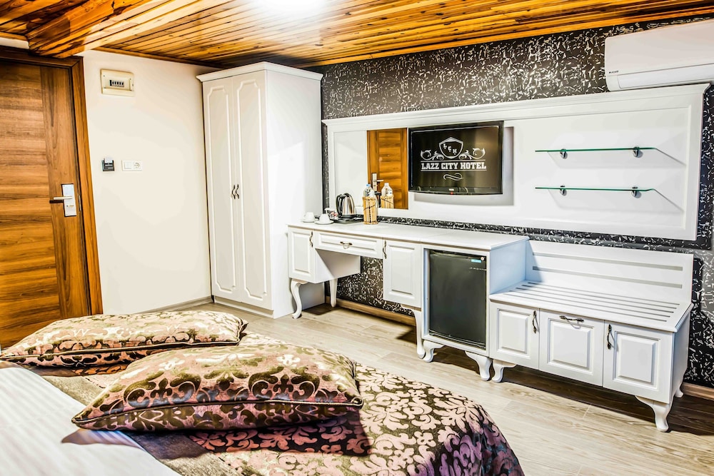 Lazz City Hotel — Hotel rooms in Istanbul, Istanbul