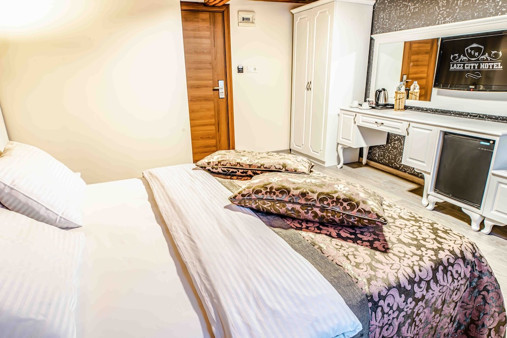 Lazz City Hotel — Hotel rooms in Istanbul, Istanbul