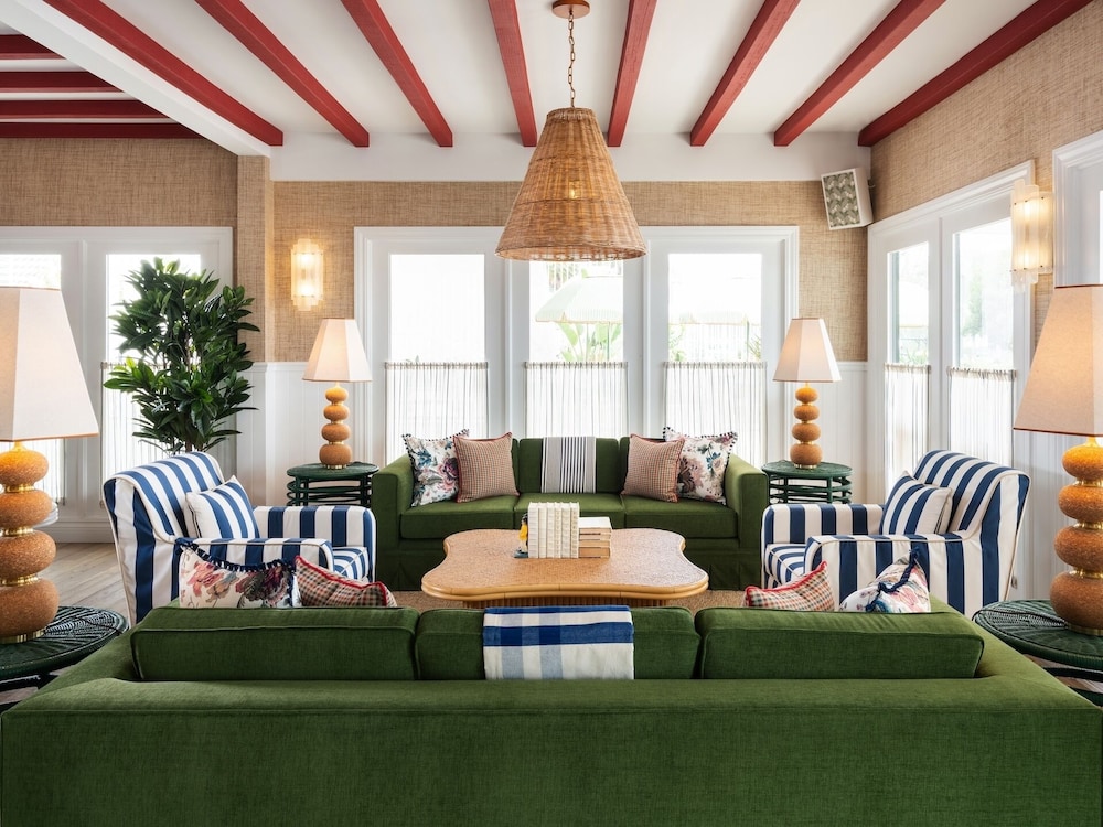 Le Petit Pali Laguna Beach — Hotel rooms in Laguna Beach, California
