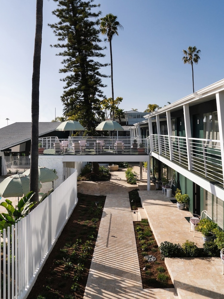 Le Petit Pali Laguna Beach — Hotel building in Laguna Beach, California