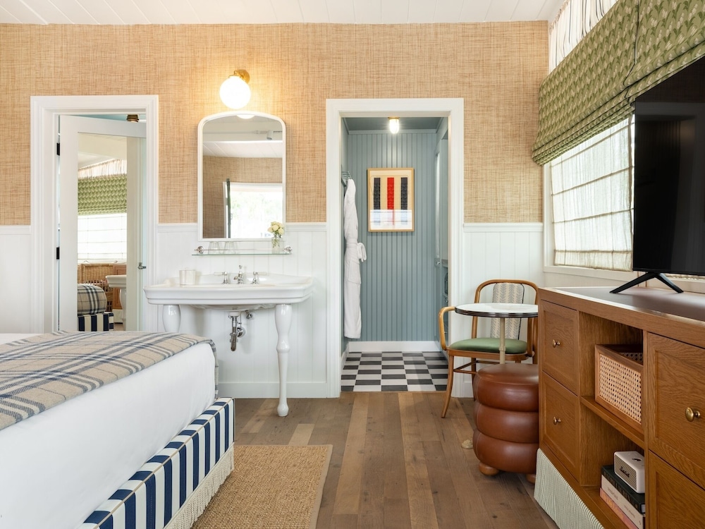 Le Petit Pali Laguna Beach — Hotel rooms in Laguna Beach, California