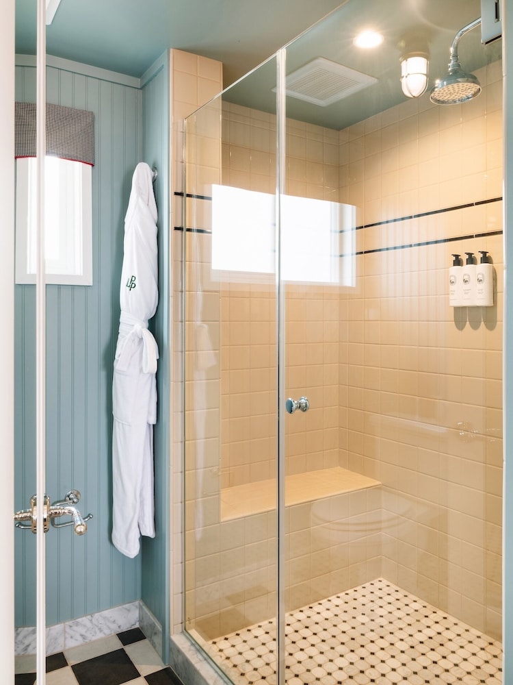Le Petit Pali Laguna Beach — Hotel rooms in Laguna Beach, California