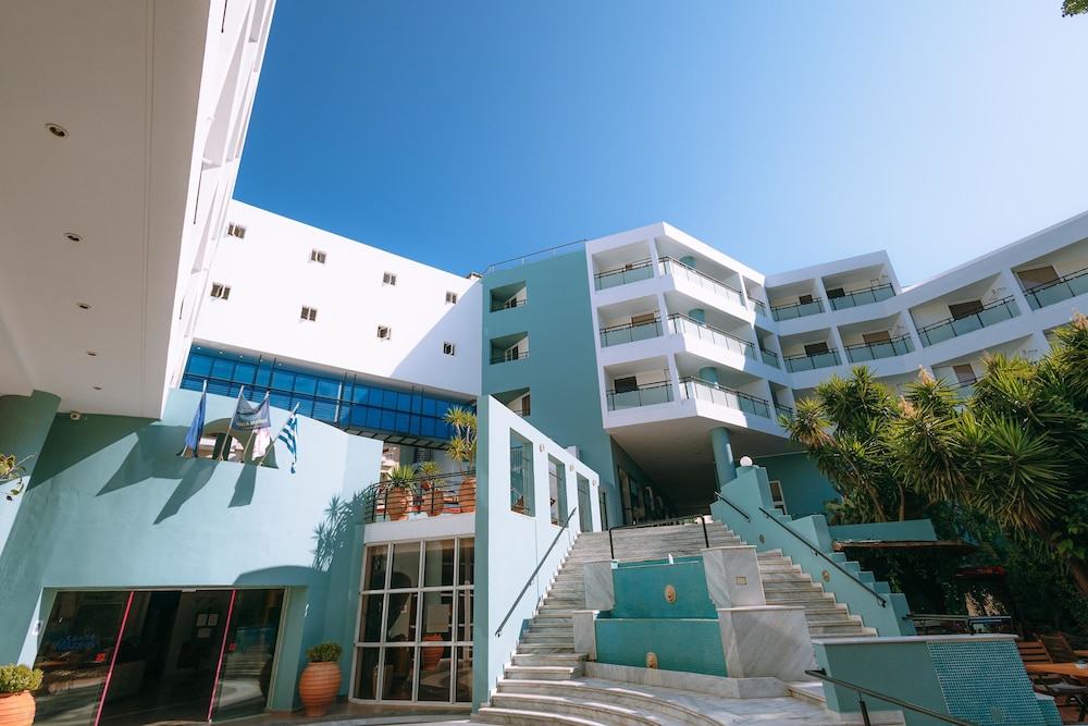 Santa Marina Unique Hotel — Hotel building in Ammoudara (Agios Nikolaos)
