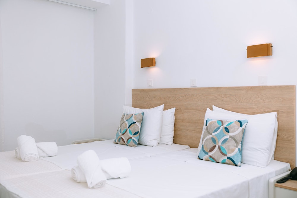 Santa Marina Unique Hotel — Hotel rooms in Ammoudara (Agios Nikolaos)