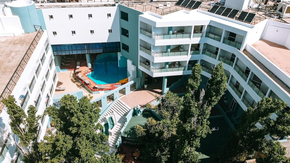 Santa Marina Unique Hotel — Hotel building in Ammoudara (Agios Nikolaos)
