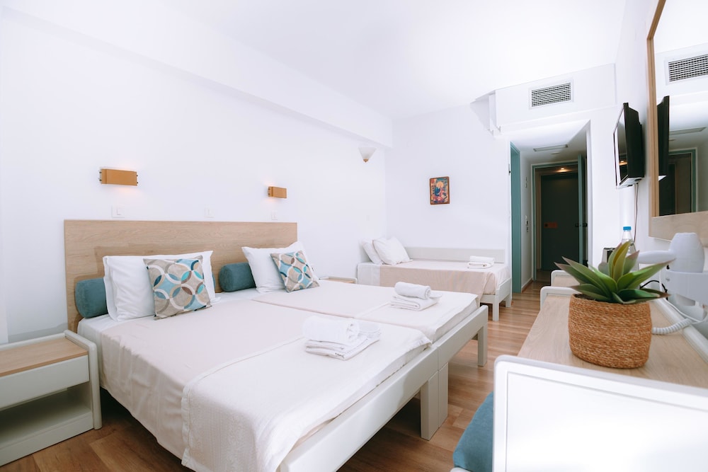 Santa Marina Unique Hotel — Hotel rooms in Ammoudara (Agios Nikolaos)