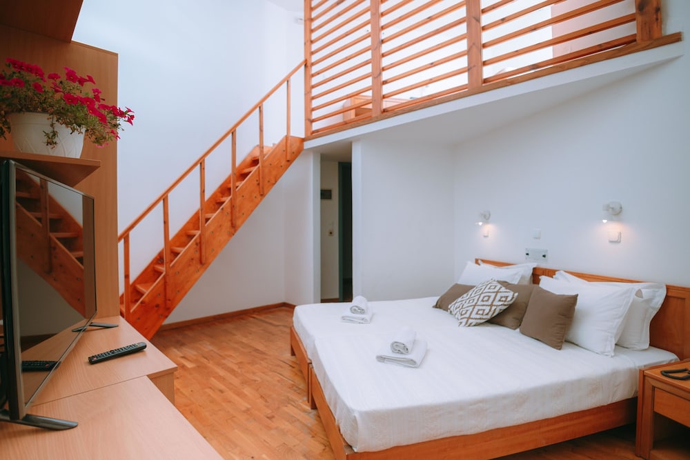 Santa Marina Unique Hotel — Hotel rooms in Ammoudara (Agios Nikolaos)