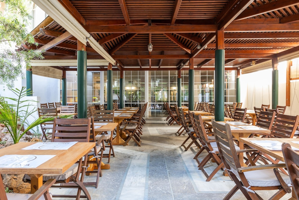 Santa Marina Unique Hotel — Restaurant & bars in Ammoudara (Agios Nikolaos)