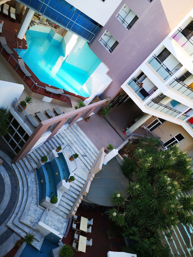 Santa Marina Unique Hotel — Swimming pool in Ammoudara (Agios Nikolaos)