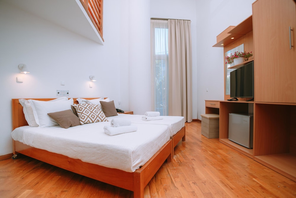 Santa Marina Unique Hotel — Hotel rooms in Ammoudara (Agios Nikolaos)