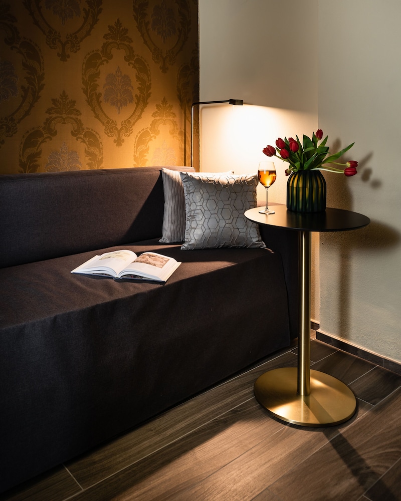Corte Guelfa — Hotel rooms in Florence, Tuscany