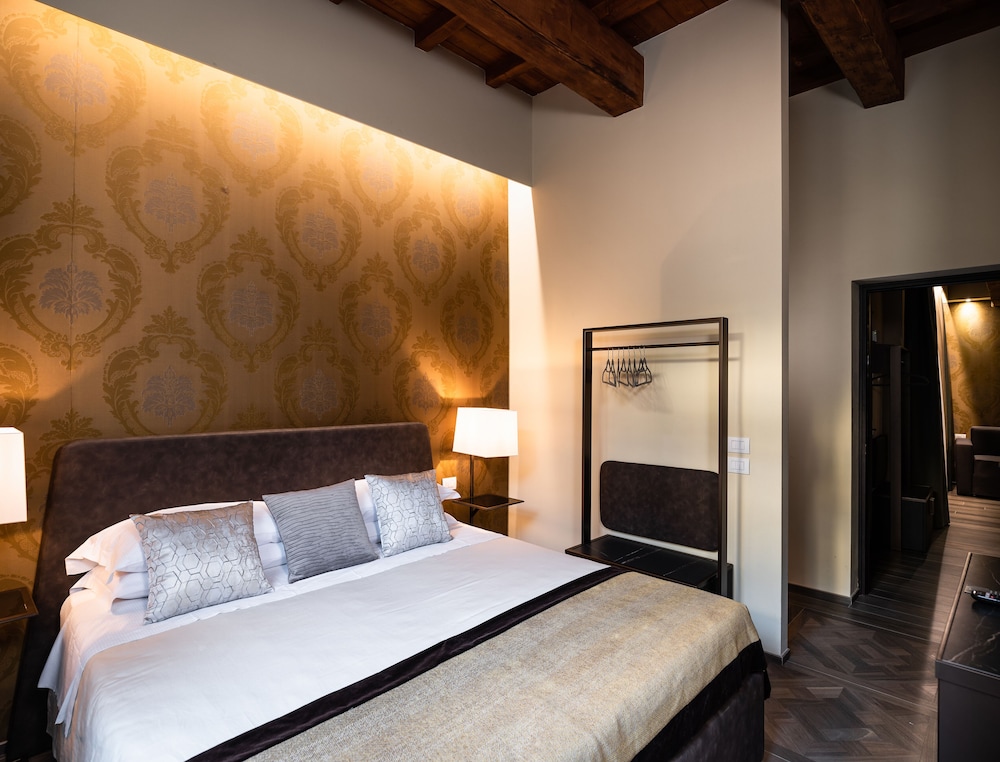 Corte Guelfa — Hotel rooms in Florence, Tuscany