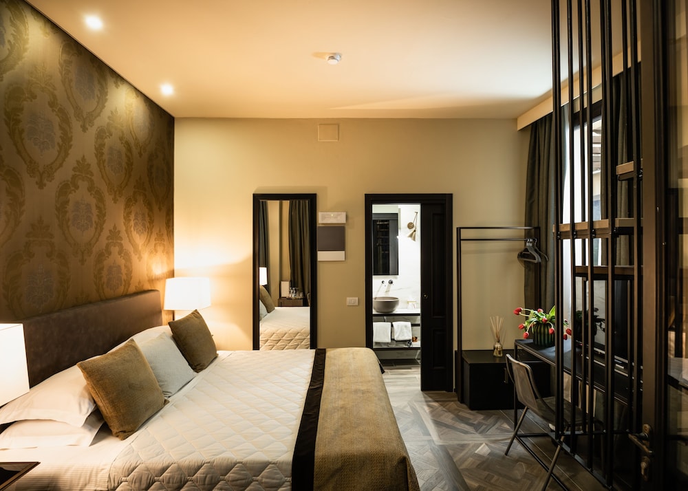 Corte Guelfa — Hotel rooms in Florence, Tuscany