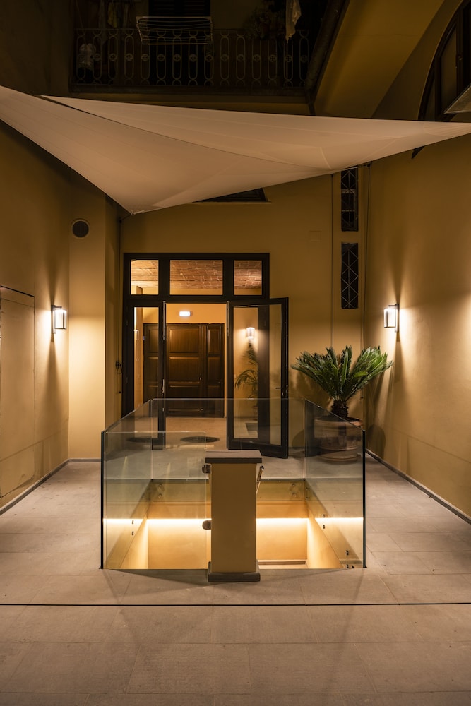 Corte Guelfa — Hotel building in Florence, Tuscany