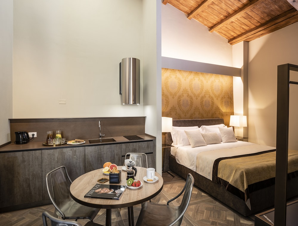 Corte Guelfa — Hotel rooms in Florence, Tuscany