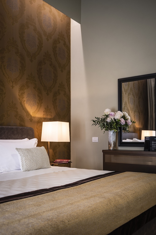 Corte Guelfa — Hotel rooms in Florence, Tuscany