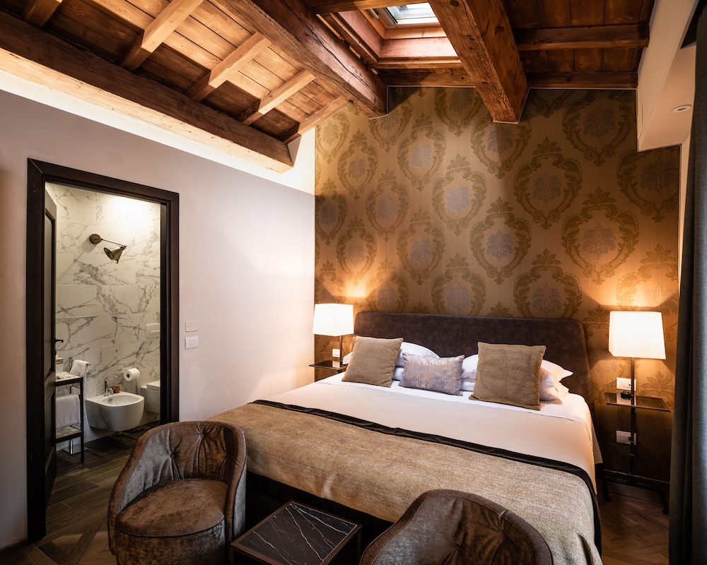 Corte Guelfa — Hotel rooms in Florence, Tuscany