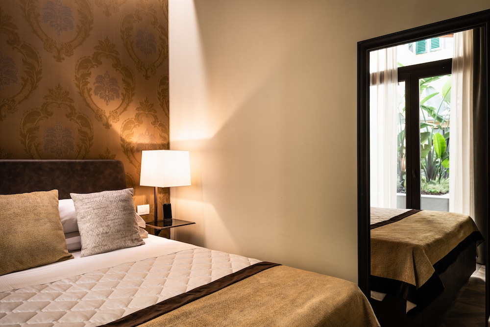 Corte Guelfa — Hotel rooms in Florence, Tuscany