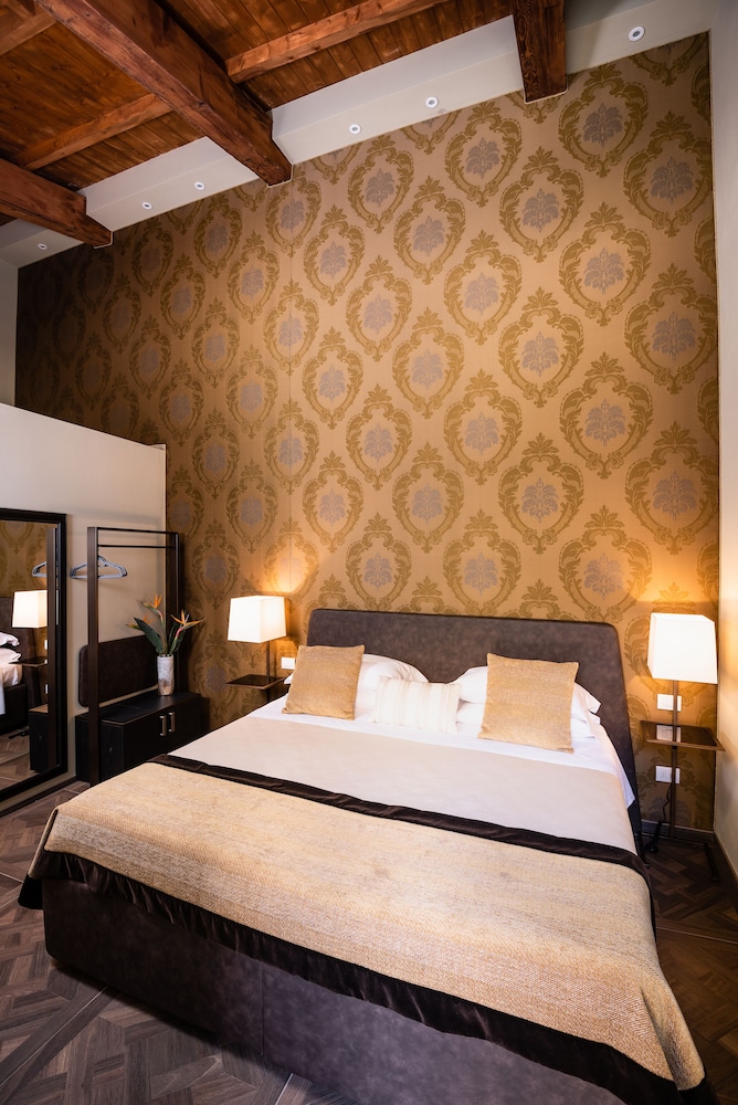 Corte Guelfa — Hotel rooms in Florence, Tuscany