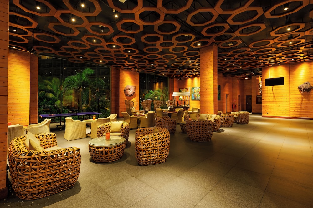 Araliya Beach Resort & Spa Unawatuna- Where you meet the sea all year — Restaurant & bars in Unawatuna, Southern Province