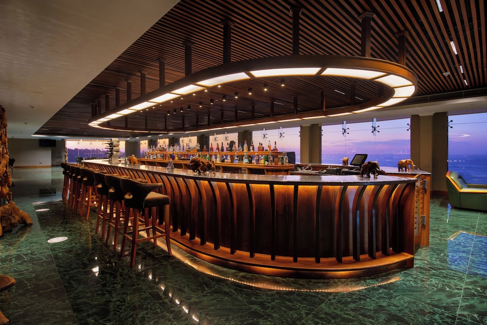 Araliya Beach Resort & Spa Unawatuna- Where you meet the sea all year — Restaurant & bars in Unawatuna, Southern Province