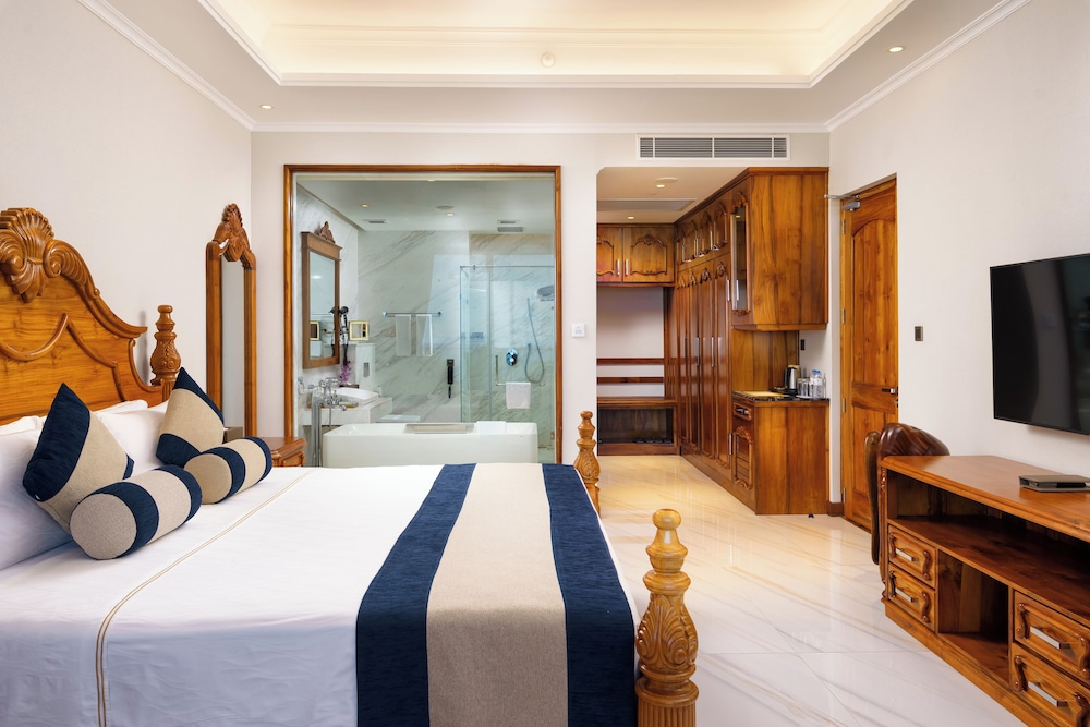 Araliya Beach Resort & Spa Unawatuna- Where you meet the sea all year — Hotel rooms in Unawatuna, Southern Province