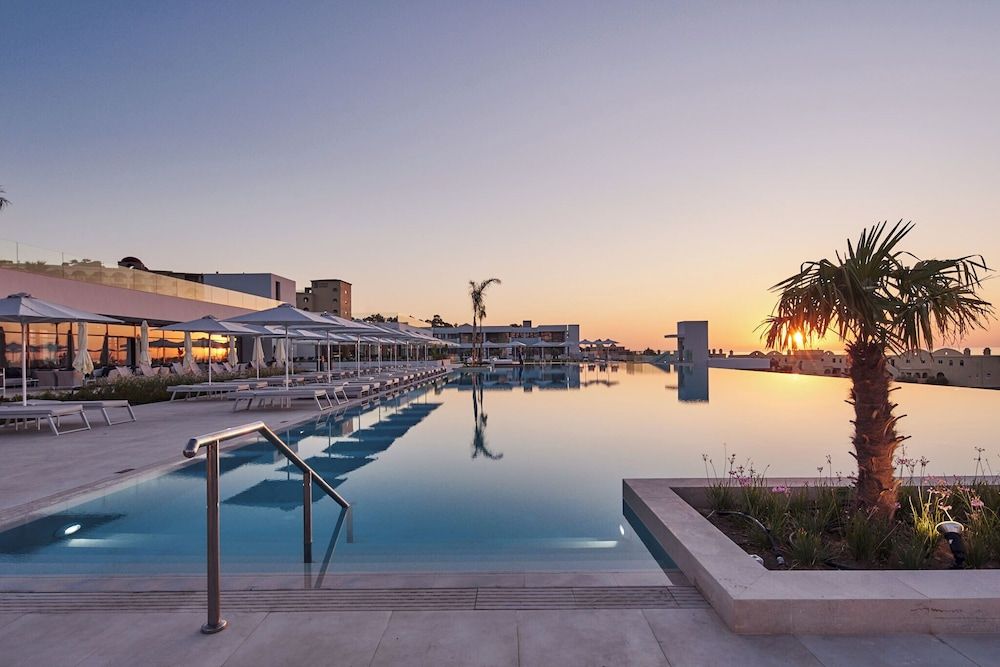 . Lindos Grand Resort & Spa - Adults only