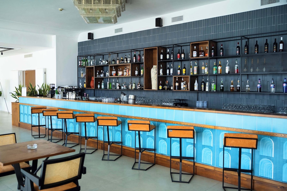 Admiral Hotel — Restaurant & bars in Sorrento, Campania
