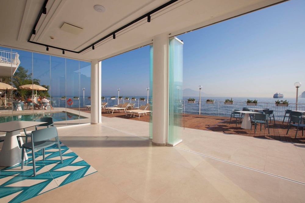 Admiral Hotel — Swimming pool in Sorrento, Campania